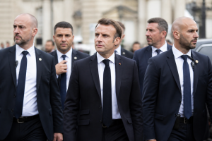 Combien de gardes du corps Emmanuel Macron a-t-il ?